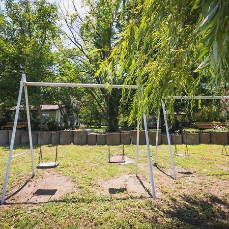 Fuk-Tak'S Bungalow Sztar Sztar Dojran Kültér fotó