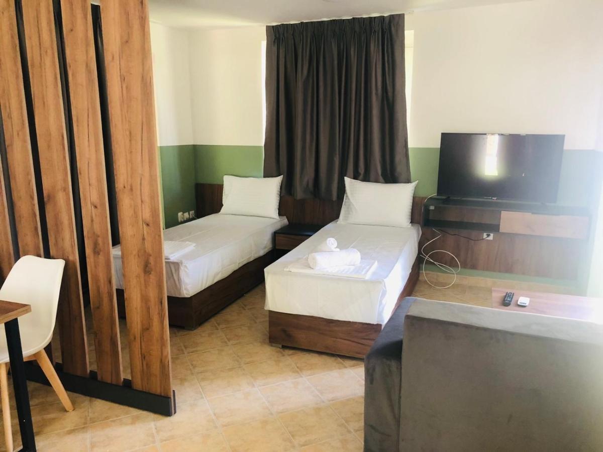 Fuk-Tak'S Bungalow Sztar Sztar Dojran Kültér fotó