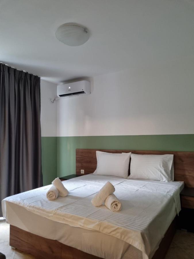 Fuk-Tak'S Bungalow Sztar Sztar Dojran Kültér fotó