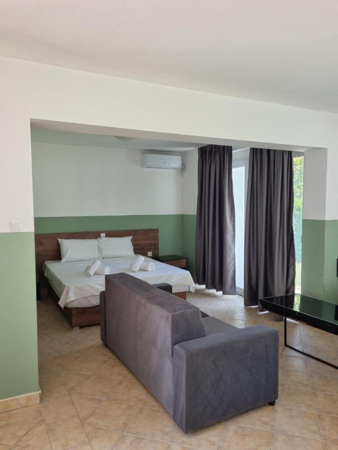 Fuk-Tak'S Bungalow Sztar Sztar Dojran Kültér fotó