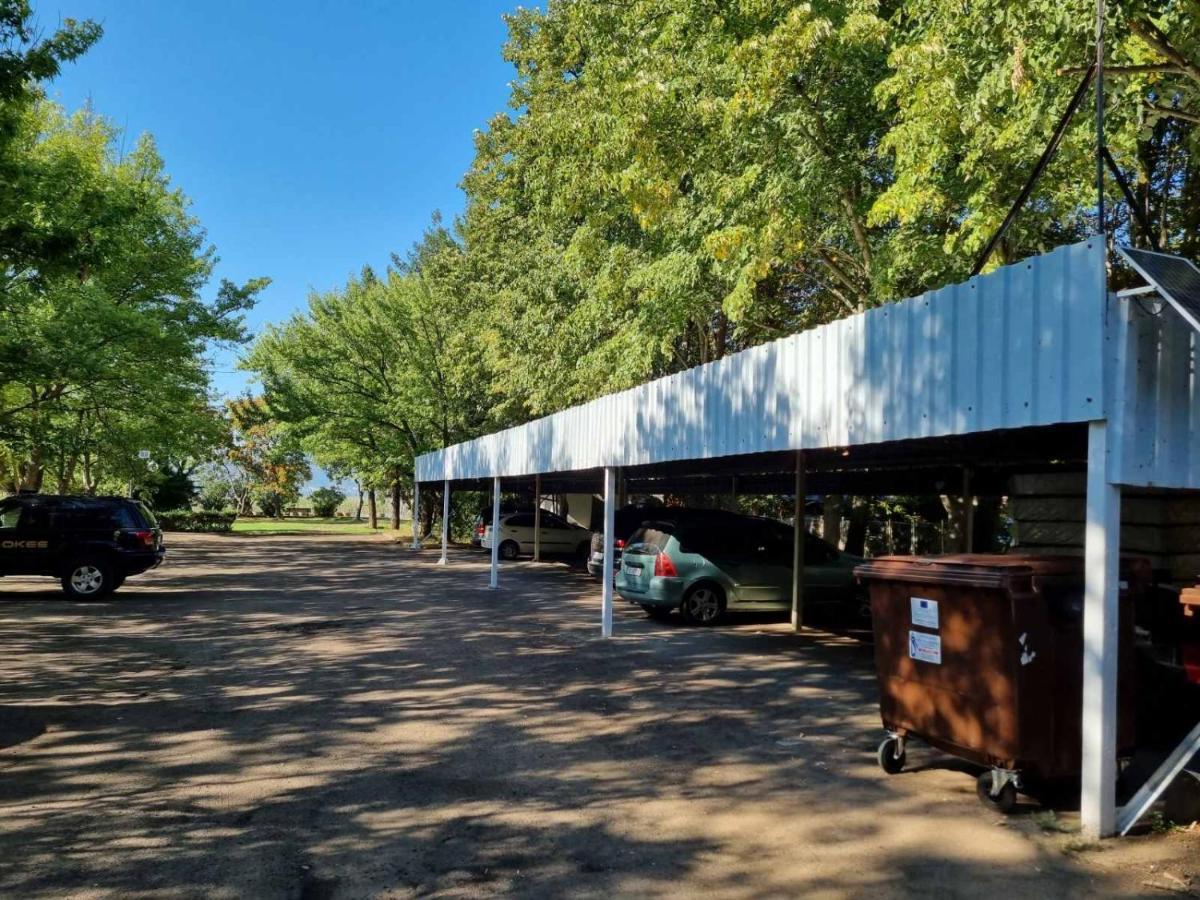 Fuk-Tak'S Bungalow Sztar Sztar Dojran Kültér fotó